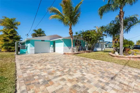 4925 Bonito Dr, New Port Richey, FL 34652