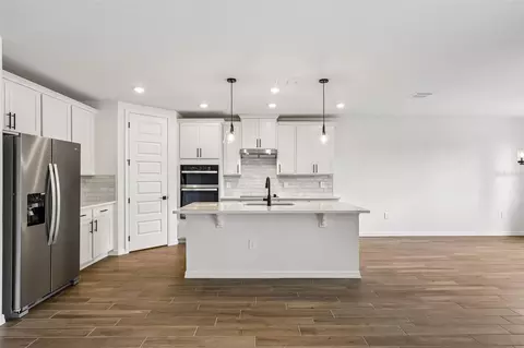 Kitchen - 3335 Orchard Loop, Bartow, FL 33830 photo 1 of 2