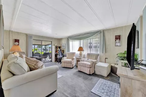 129 E Saint Lucia Loop, Apollo Beach, FL 33572 photo 51