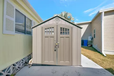 129 E Saint Lucia Loop, Apollo Beach, FL 33572 photo 10