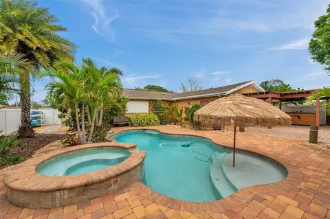 4815 Plantation Dr, Tampa, FL 33615