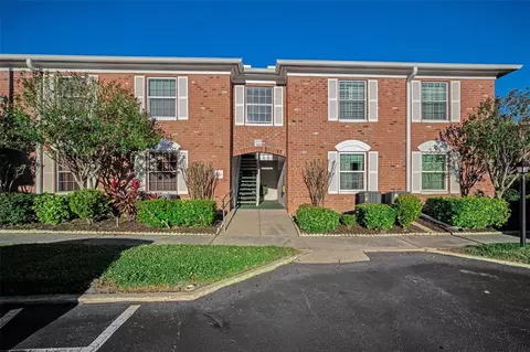 3958 37th St S #28, Saint Petersburg, FL 33711