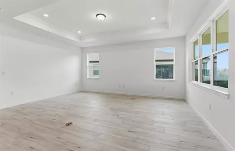 Living - 8395 SW 58th Loop, Ocala, FL 34481 photo 2 of 3