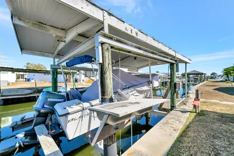 132 W Saint Lucia Loop, Apollo Beach, FL 33572 photo 35