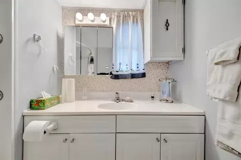 132 W Saint Lucia Loop, Apollo Beach, FL 33572 photo 28