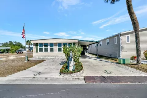 132 W Saint Lucia Loop, Apollo Beach, FL 33572 photo 2