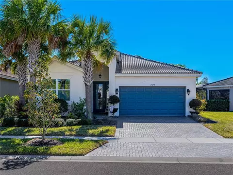 15452 Santa Pola Dr, Wimauma, FL 33598