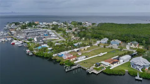 3306 W Shell Point Rd, Ruskin, FL 33570 photo 8