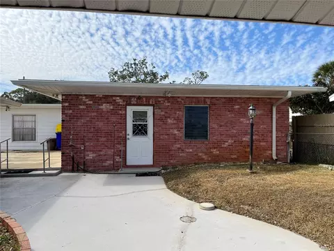 Exterior - 2004 S Riverside Dr, Edgewater, FL 32141 photo 5 of 7