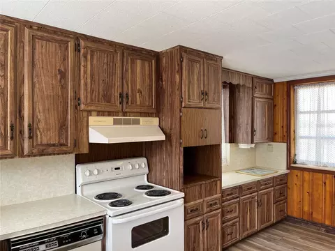 Kitchen - 2004 S Riverside Dr, Edgewater, FL 32141 photo 1 of 1