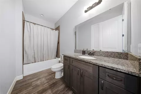 Bath - 3090 80 Foot Rd, Bartow, FL 33830 photo 3 of 3