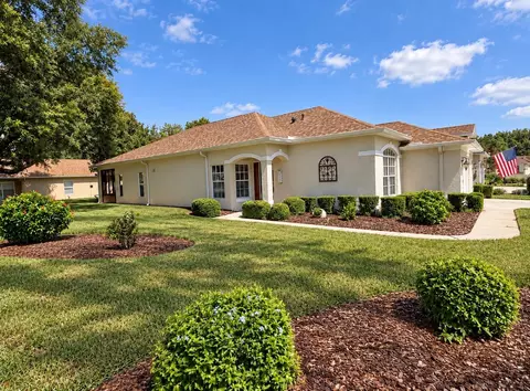 Exterior - 11911 Valley Falls Loop, Spring Hill, FL 34609 photo 3 of 6
