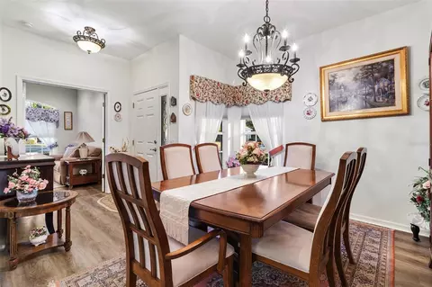 Dining - 11911 Valley Falls Loop, Spring Hill, FL 34609 photo 1 of 4