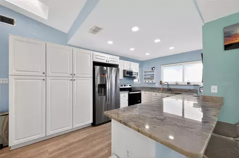 Kitchen - 3395 Eagle Nest Dr, Hernando Beach, FL 34607 photo 3 of 5