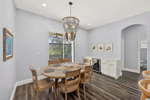 Dining - 3410 26th Ave E, Bradenton, FL 34208 photo 1 of 2