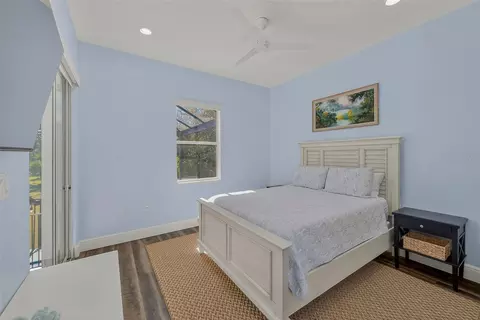 Bedroom - 3410 26th Ave E, Bradenton, FL 34208 photo 4 of 8
