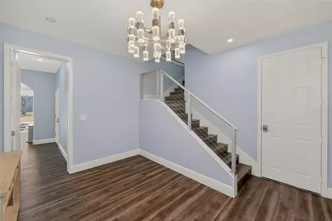 Entry Way - 3410 26th Ave E, Bradenton, FL 34208 photo 3 of 5