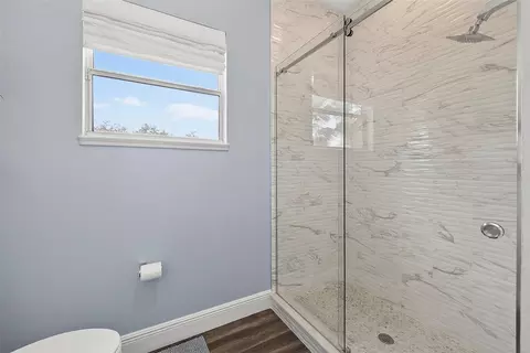 Bath - 3410 26th Ave E, Bradenton, FL 34208 photo 5 of 8