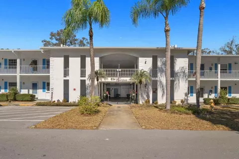 300 Clyde Ln #215, Dunedin, FL 34698