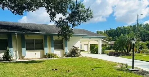 2033 Hawkhurst Cir #180, Sun City Center, FL 33573