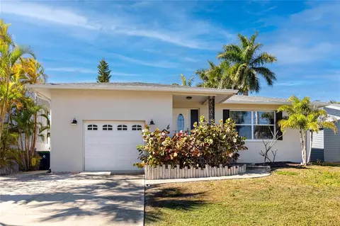 404 Maxwell Pl, Indian Rocks Beach, FL 33785