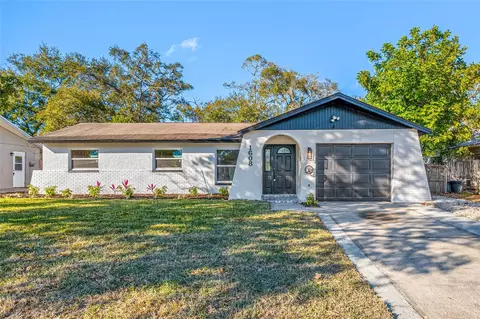 1608 Amberlea Dr N, Dunedin, FL 34698
