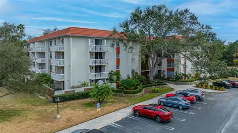 2650 Pearce Dr #311, Clearwater, FL 33764