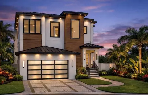 678 Geneva Pl, Tampa, FL 33606