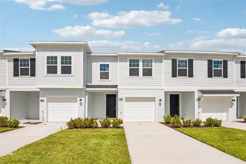 6856 Holcombe Down Dr, Zephyrhills, FL 33541