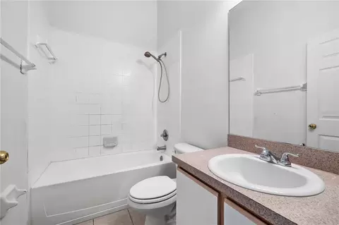 Bath - 6229 Olivedale Dr, Riverview, FL 33578 photo 1 of 5