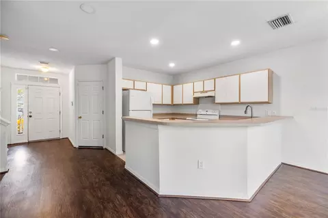 Entry Way - 6229 Olivedale Dr, Riverview, FL 33578 photo 5 of 6