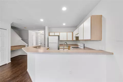Kitchen - 6229 Olivedale Dr, Riverview, FL 33578 photo 1 of 6