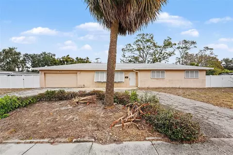 213 Park St N, Saint Petersburg, FL 33710