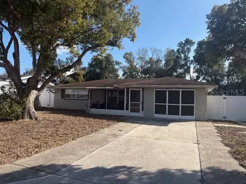 8006 Portage Dr, Port Richey, FL 34668
