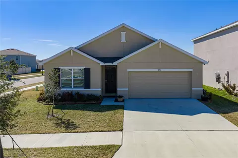 2741 Gardiner Ln, Zephyrhills, FL 33541