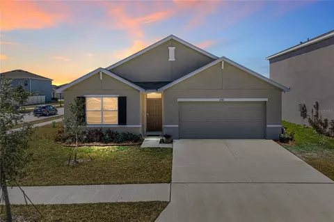 2741 Gardiner Ln, Zephyrhills, FL 33541