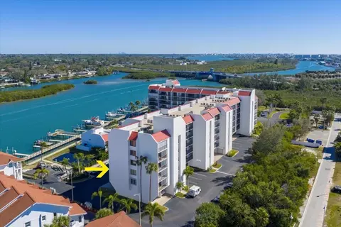 19111 Vista Bay Dr #202, Indian Shores, FL 33785