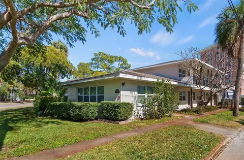 1121 Beach Dr NE, Saint Petersburg, FL 33701