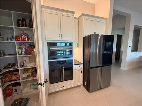 Kitchen - 10958 Rustic Timber Loop, San Antonio, FL 33576 photo 1 of 6