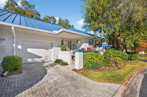 1671 Watermark Cir NE, Saint Petersburg, FL 33702