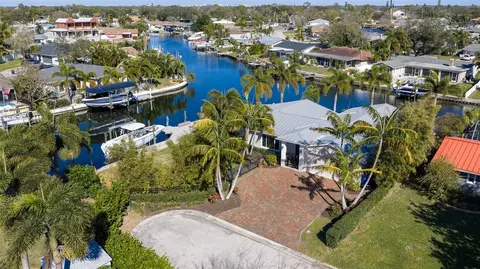 1481 49th Ave NE, Saint Petersburg, FL 33703