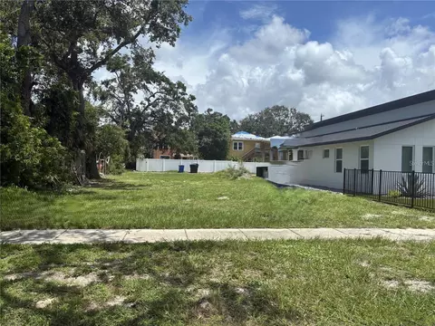 4743 10th Ave S, Saint Petersburg, FL 33711