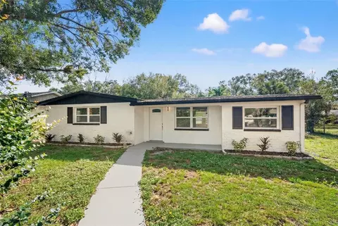 9402 W Cluster Ave, Tampa, FL 33615