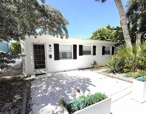 107 4th Ave, Saint Pete Beach, FL 33706