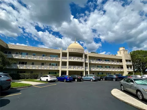 2350 Haitian Dr #60, Clearwater, FL 33763