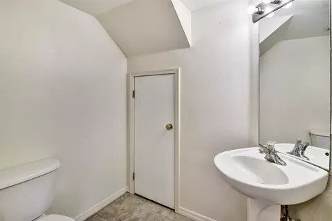 Bath - 10805 Keys Gate Dr, Riverview, FL 33579 photo 1 of 3