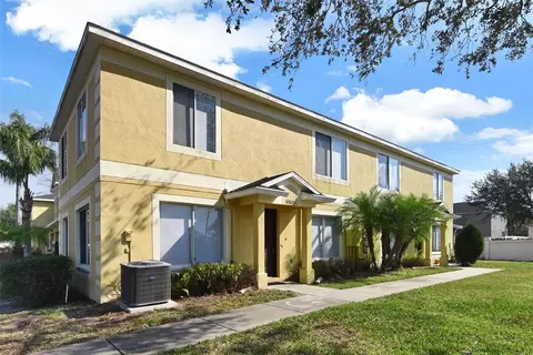 Exterior - 10805 Keys Gate Dr, Riverview, FL 33579 photo 2 of 8