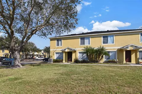 Exterior - 10805 Keys Gate Dr, Riverview, FL 33579 photo 3 of 8