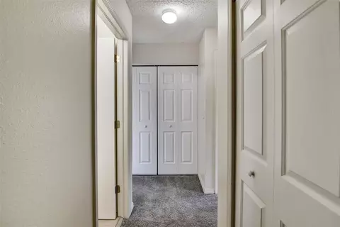 Entry Way - 10805 Keys Gate Dr, Riverview, FL 33579 photo 2 of 2