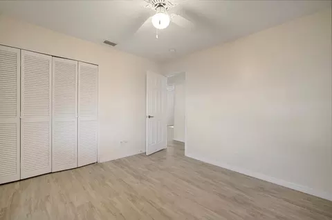 Bedroom - 910 Spindle Palm Way, Apollo Beach, FL 33572 photo 7 of 7
